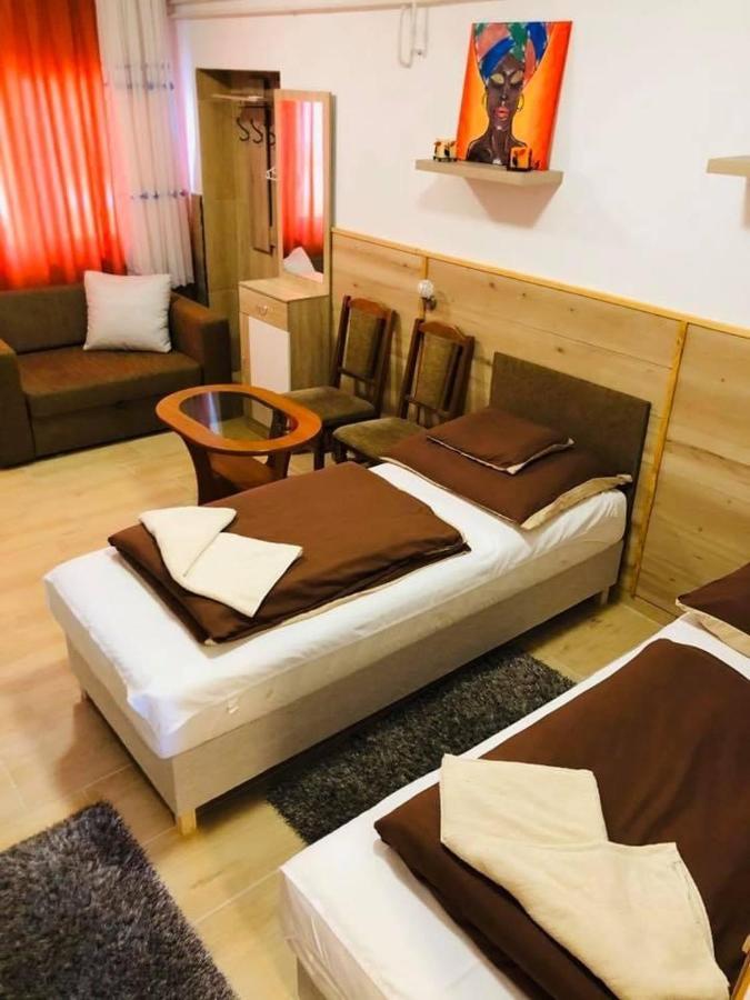 Melania Vendeghaz Hotell Balatonfőkajár Exteriör bild